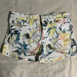 Beach shorts from Bella Ragazza, size S, worn and in good condition